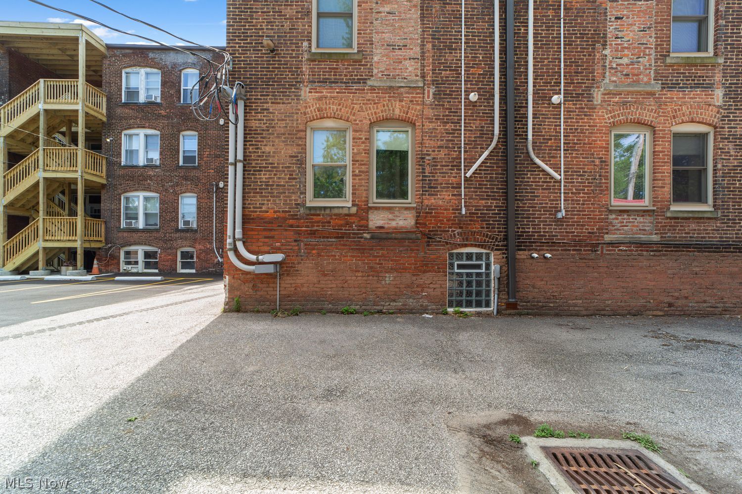 12966 Clifton Boulevard Lakewood OH 44107