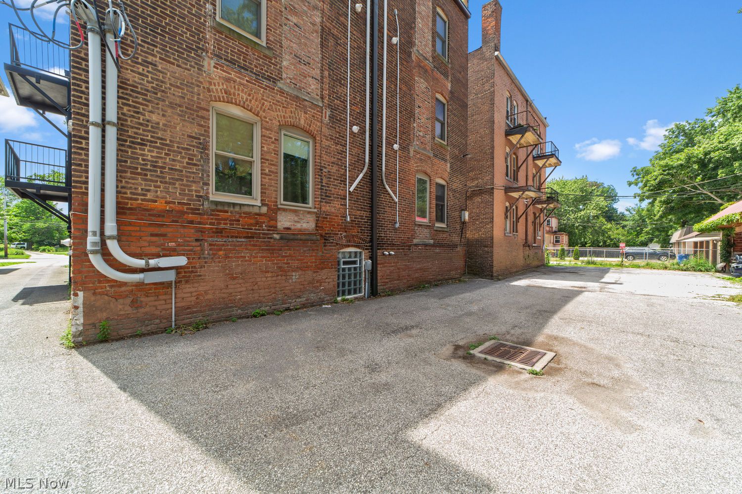12966 Clifton Boulevard Lakewood OH 44107