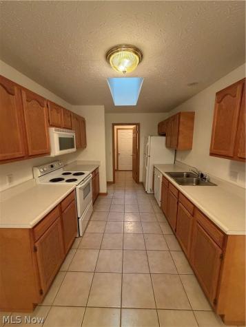 1437 Waters Edge Drive Akron OH 44313