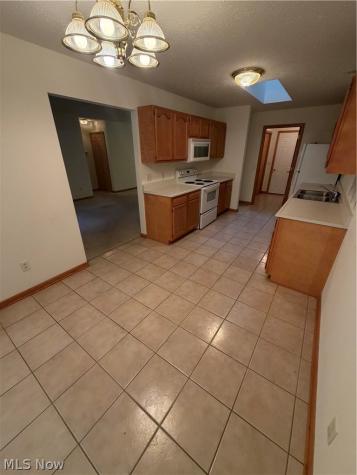 1437 Waters Edge Drive Akron OH 44313