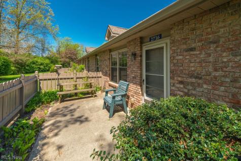 2716 Shakespeare Lane Avon OH 44011