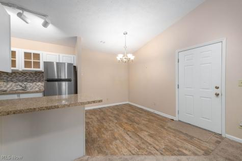 2716 Shakespeare Lane Avon OH 44011