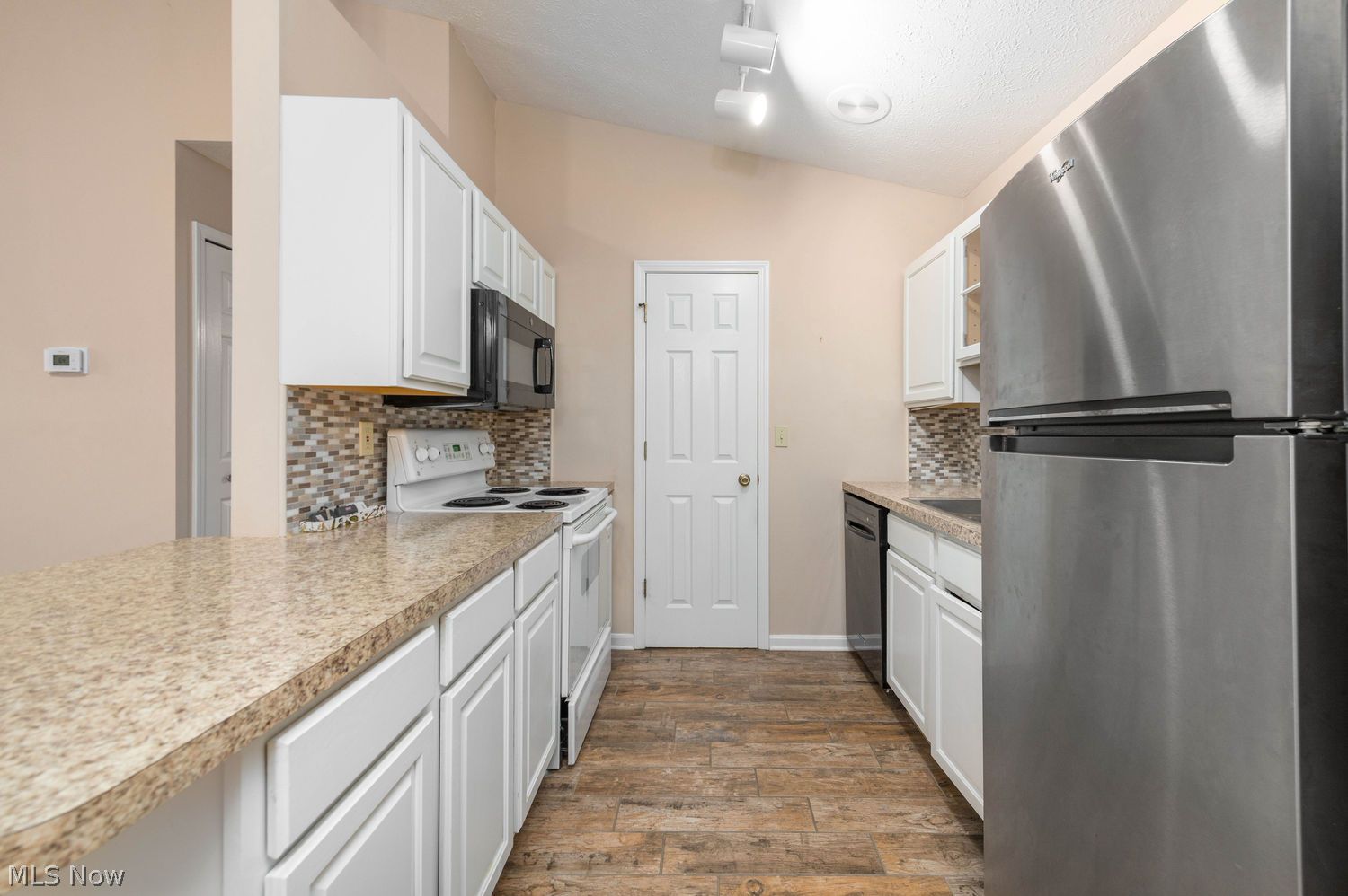 2716 Shakespeare Lane Avon OH 44011
