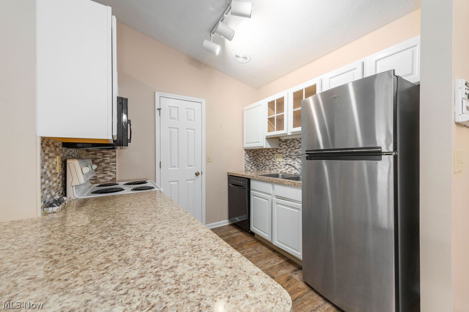 2716 Shakespeare Lane Avon OH 44011