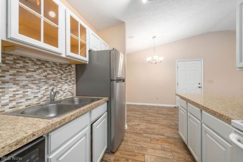 2716 Shakespeare Lane Avon OH 44011