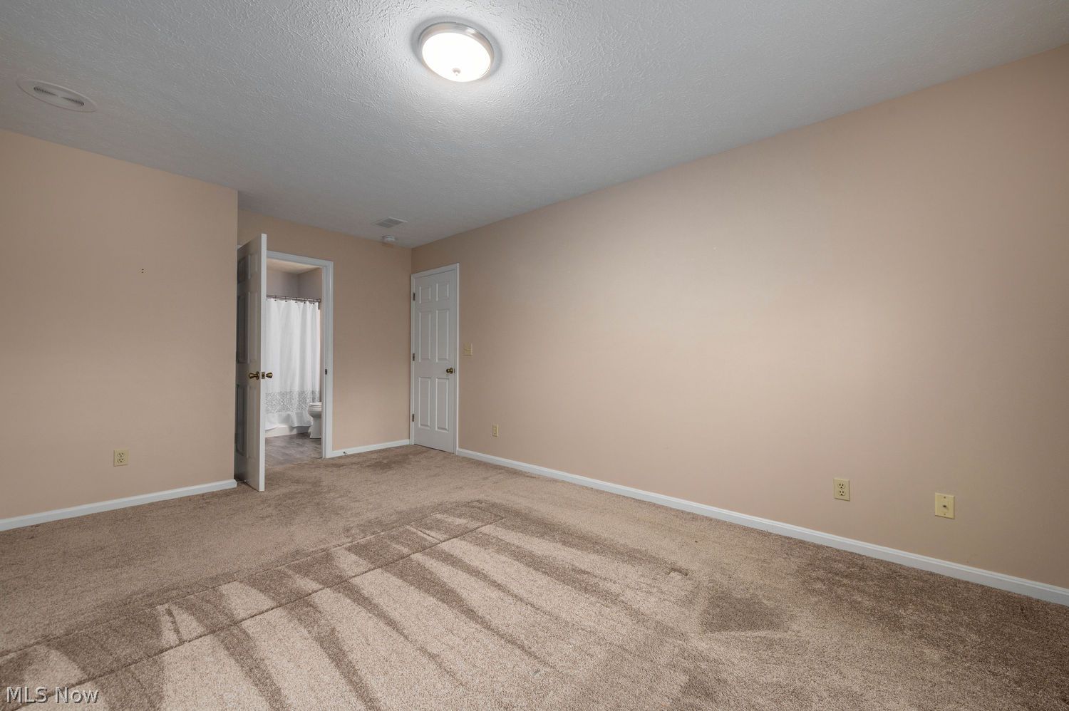 2716 Shakespeare Lane Avon OH 44011