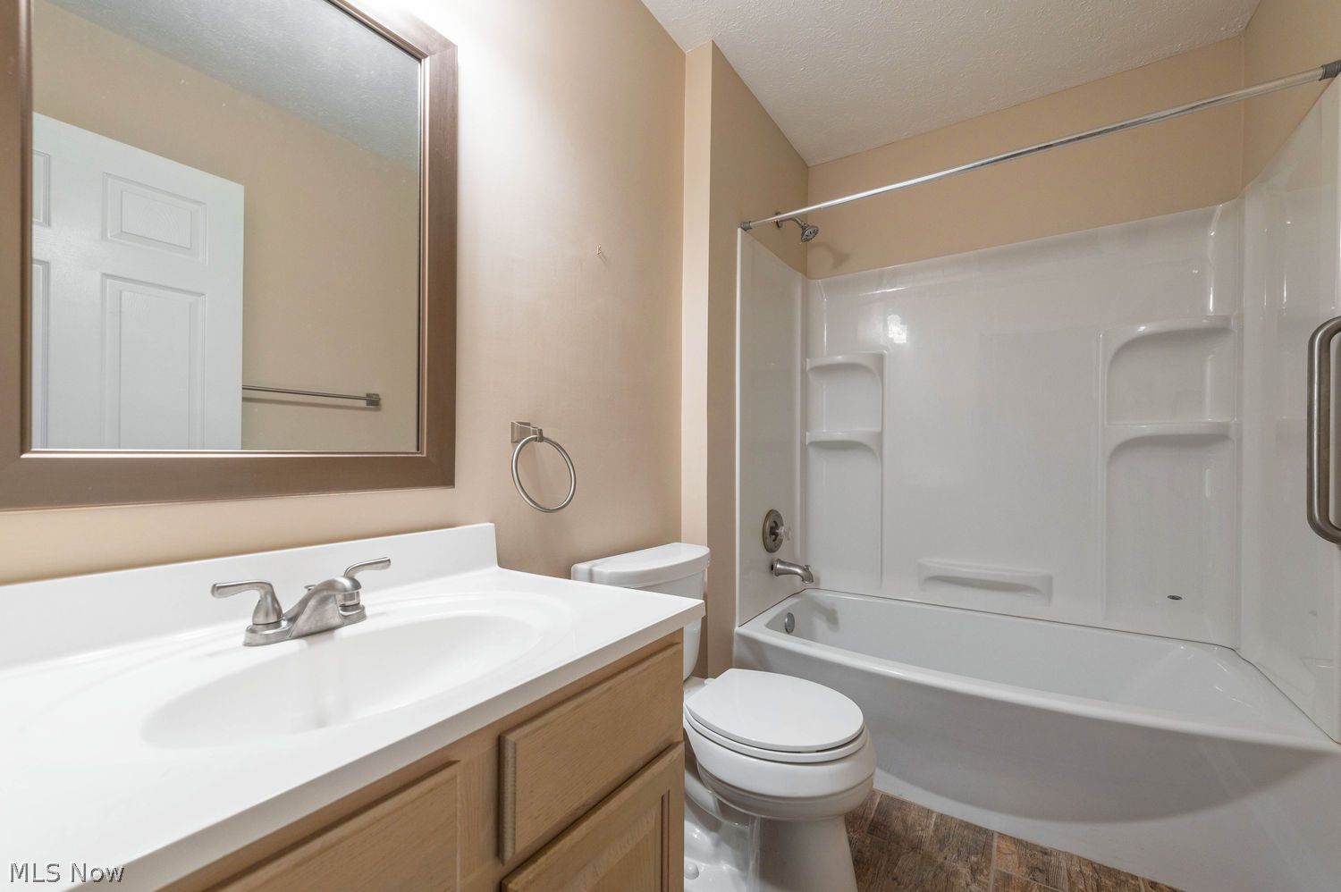 2716 Shakespeare Lane Avon OH 44011