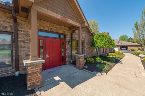 2716 Shakespeare Lane Avon OH 44011