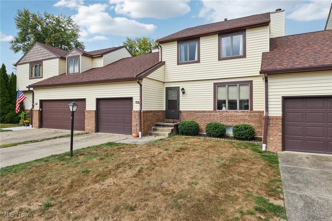 43 Picadilly Court Kent OH 44240