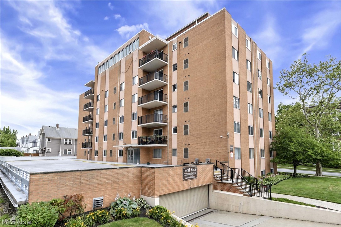 12029 Clifton Boulevard Lakewood OH 44107