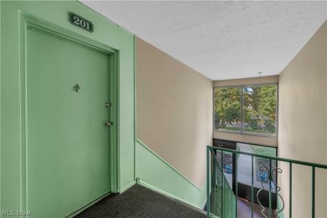 23839 David Drive North Olmsted OH 44070
