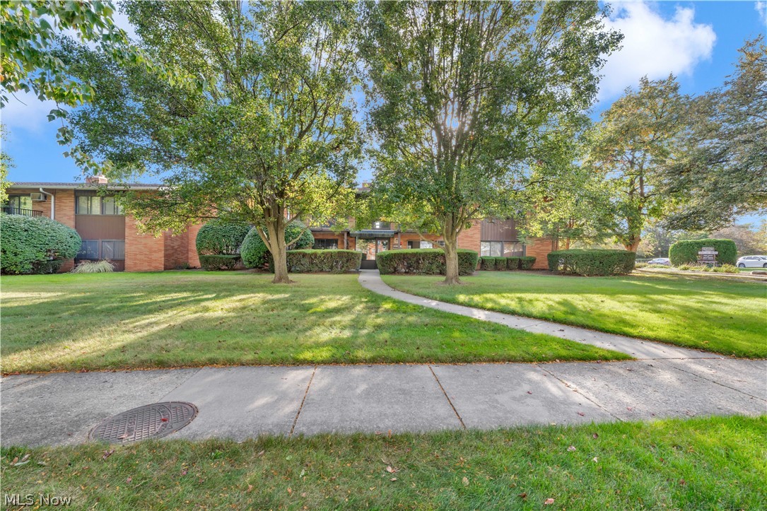 23839 David Drive North Olmsted OH 44070