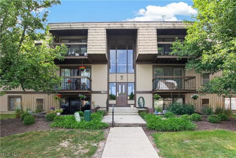 9610 Cove Drive North Royalton OH 44133