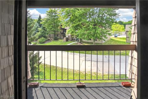 9610 Cove Drive North Royalton OH 44133
