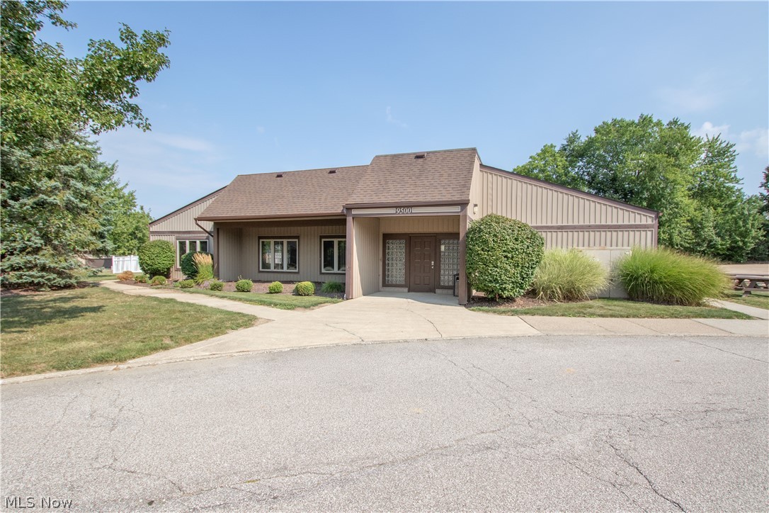 9610 Cove Drive North Royalton OH 44133