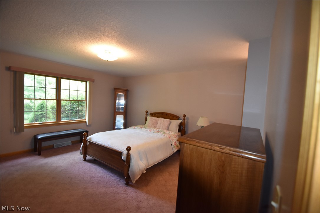 90 Montgomery Lane Canfield OH 44406