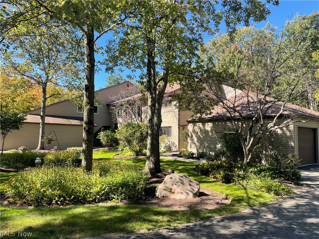 16575 Wren Road Chagrin Falls OH 44023