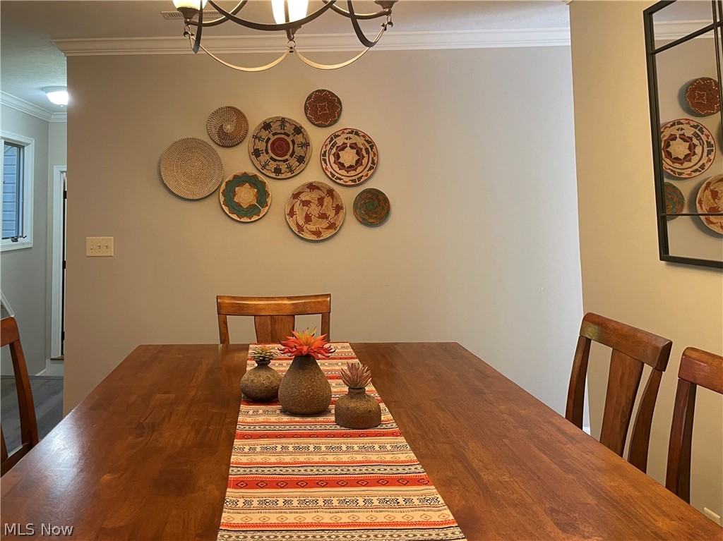 16575 Wren Road Chagrin Falls OH 44023
