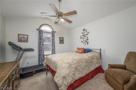 1432 Waters Edge Drive Akron OH 44313
