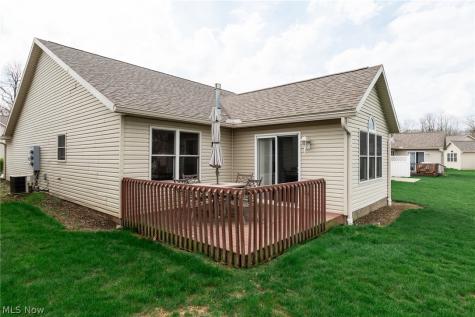 1432 Waters Edge Drive Akron OH 44313