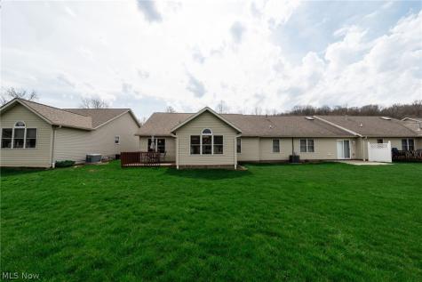 1432 Waters Edge Drive Akron OH 44313