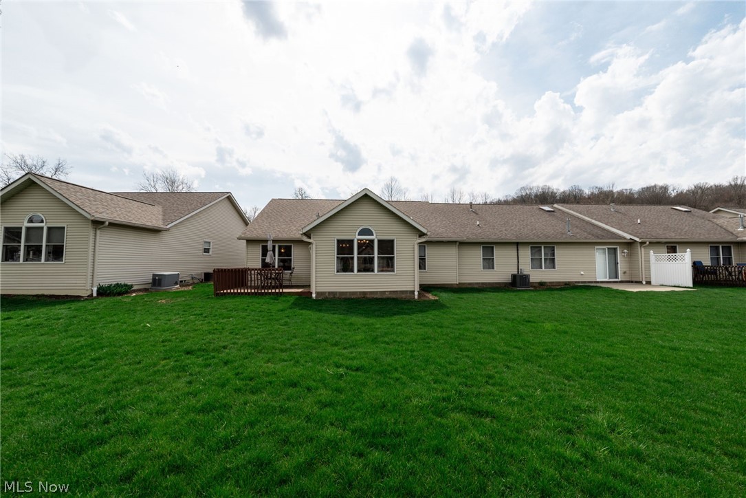 1432 Waters Edge Drive Akron OH 44313