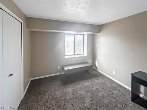 9640 Cove Drive North Royalton OH 44133