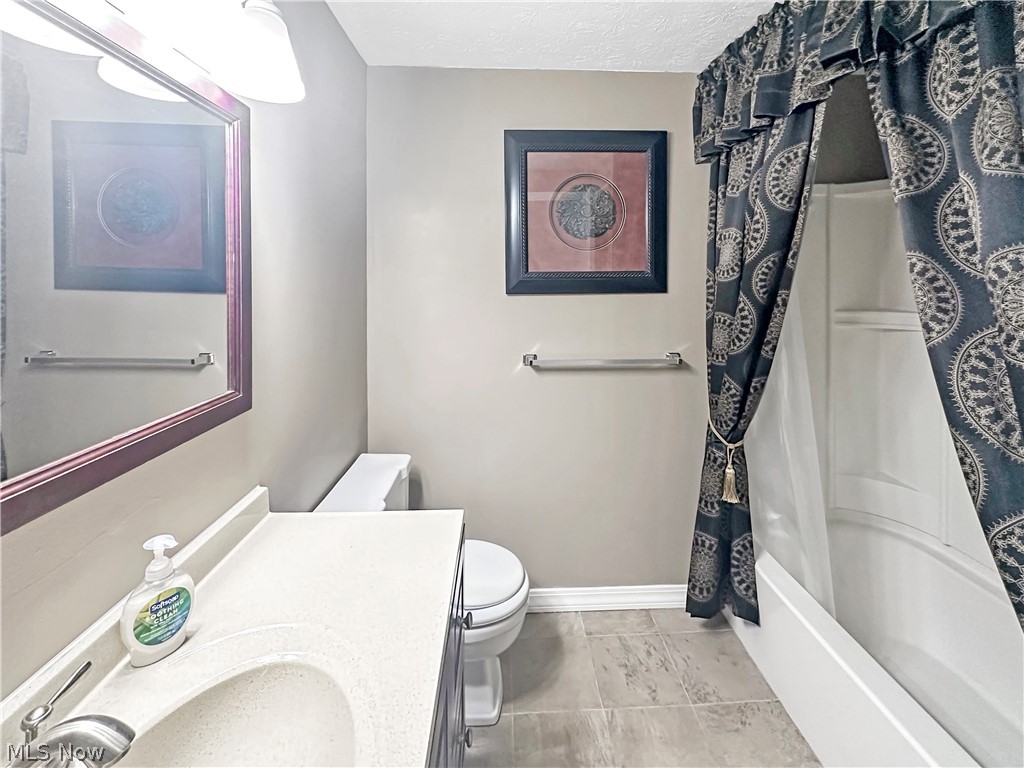 9640 Cove Drive North Royalton OH 44133