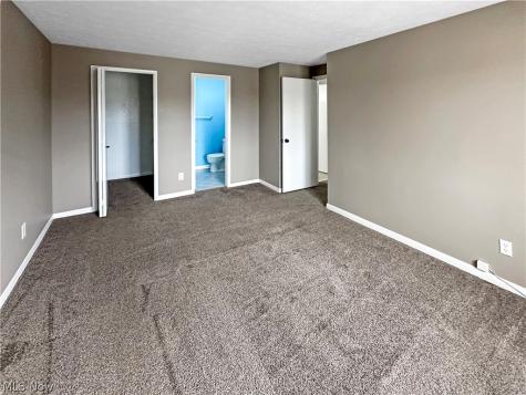 9640 Cove Drive North Royalton OH 44133