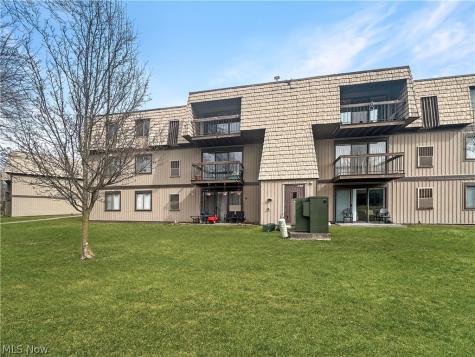 9640 Cove Drive North Royalton OH 44133