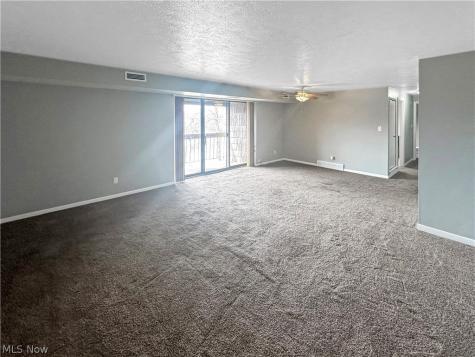 9640 Cove Drive North Royalton OH 44133