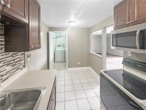 9640 Cove Drive North Royalton OH 44133