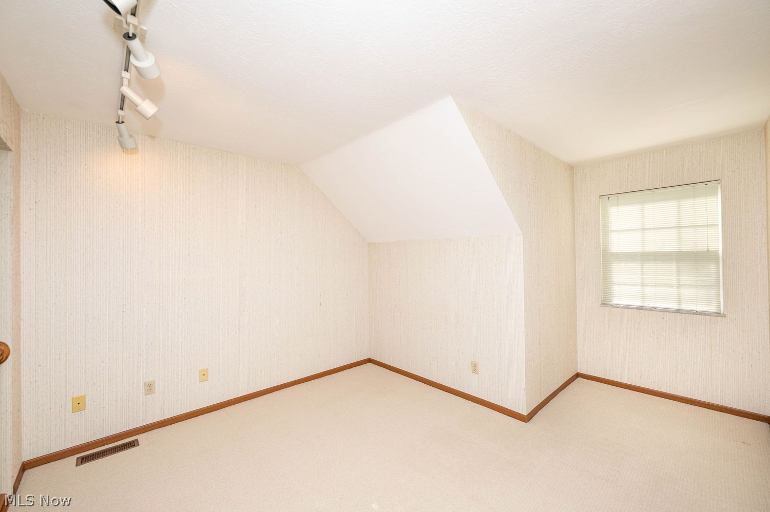 6167 Worthington Lane Mentor OH 44060