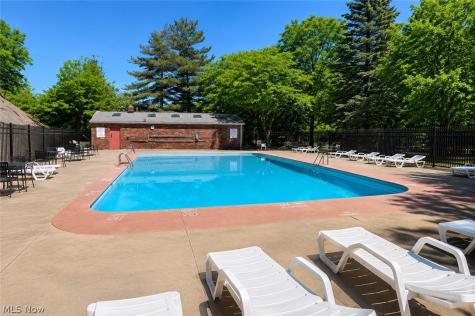6484 State Road Parma OH 44134