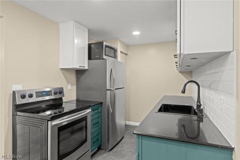 9820 Sunrise Boulevard North Royalton OH 44133