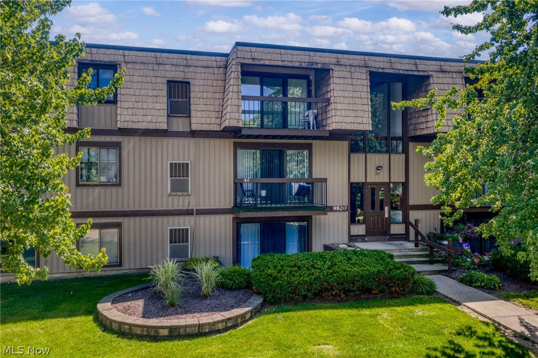 9820 Sunrise Boulevard North Royalton OH 44133