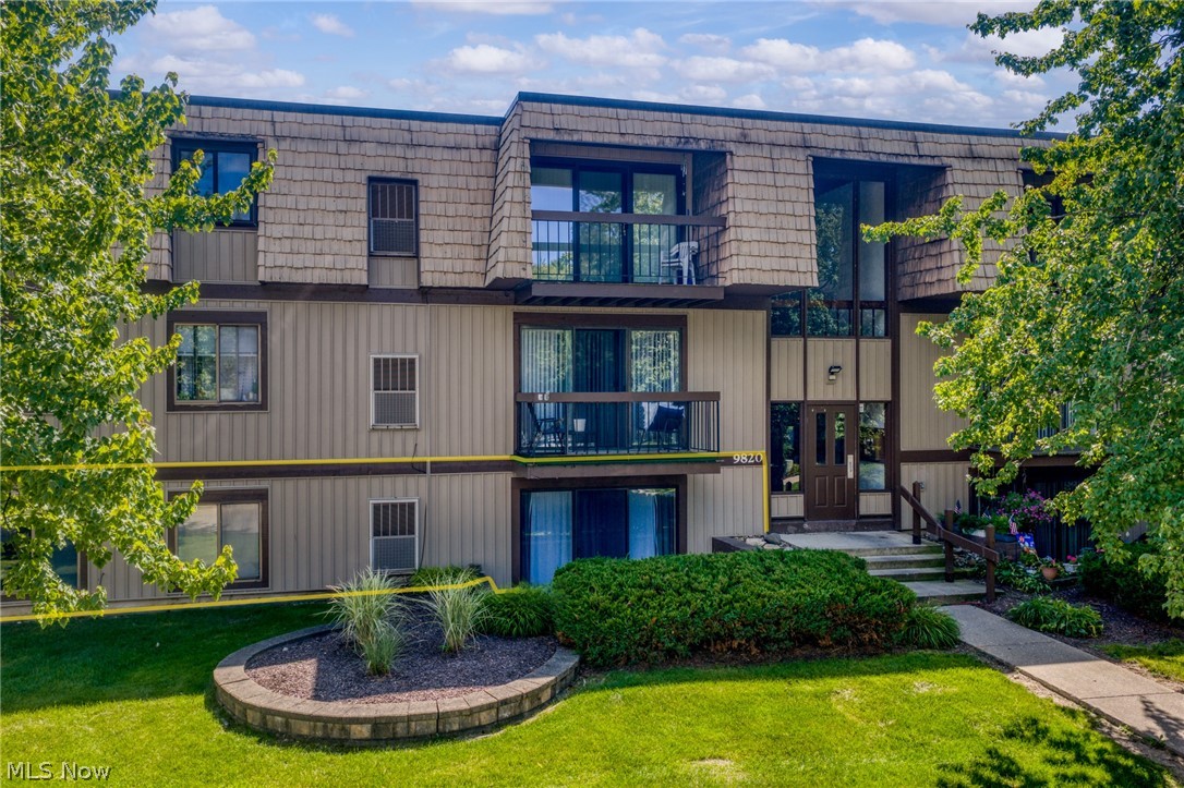 9820 Sunrise Boulevard North Royalton OH 44133