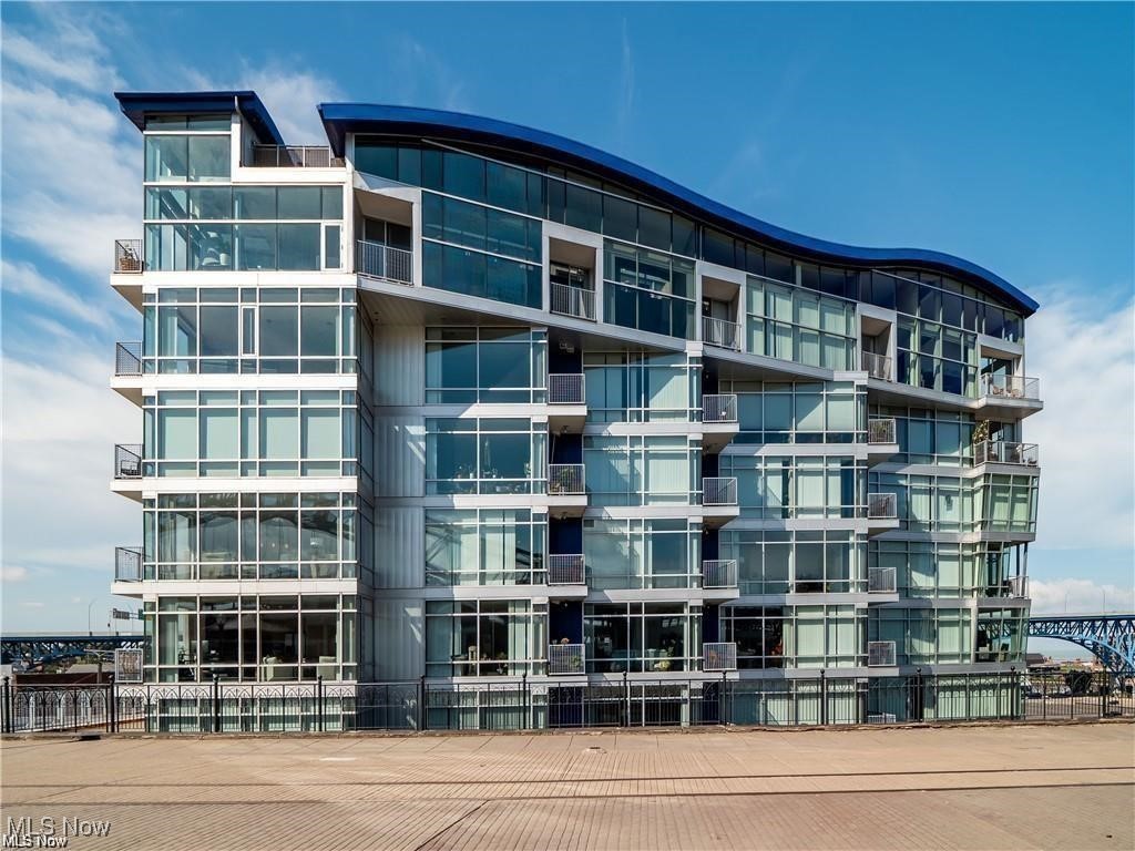 1237 Washington Avenue Cleveland OH 44113