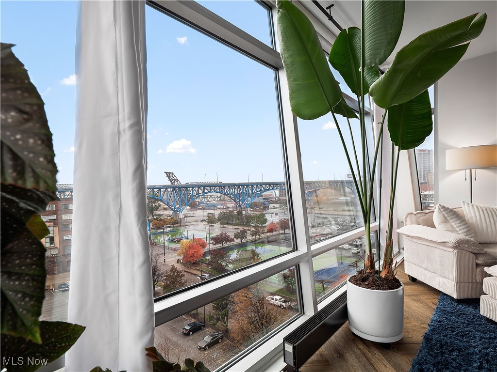 1237 Washington Avenue Cleveland OH 44113