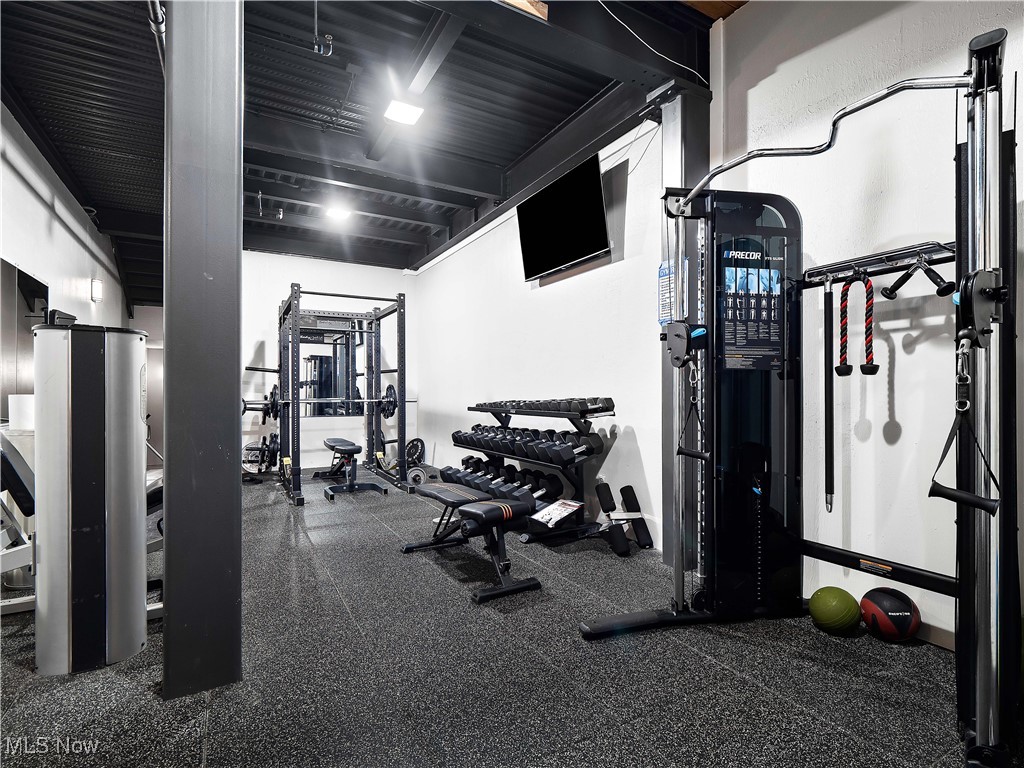 1237 Washington Avenue Cleveland OH 44113