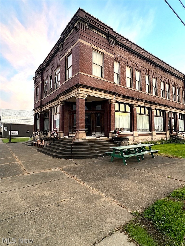 180 Broadway Street Quaker City OH 43773