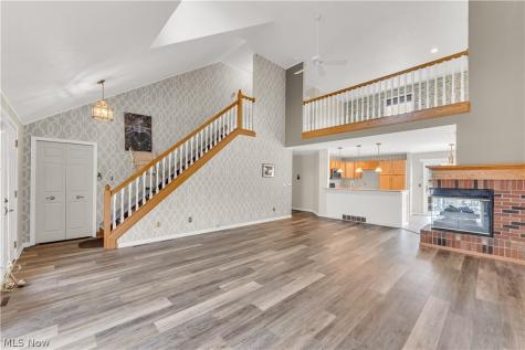 16090 Yarmouth Oval Middleburg Heights OH 44130