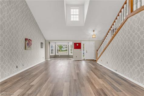 16090 Yarmouth Oval Middleburg Heights OH 44130