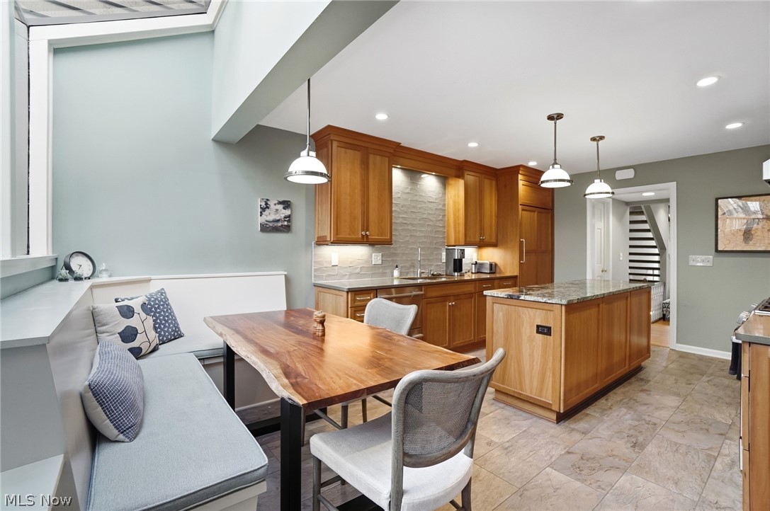 22 Hidden Valley Rocky River OH 44116