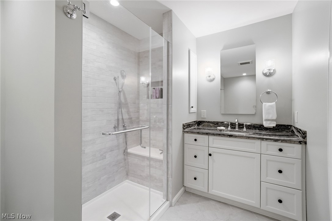 22 Hidden Valley Rocky River OH 44116