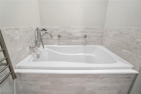 22 Hidden Valley Rocky River OH 44116