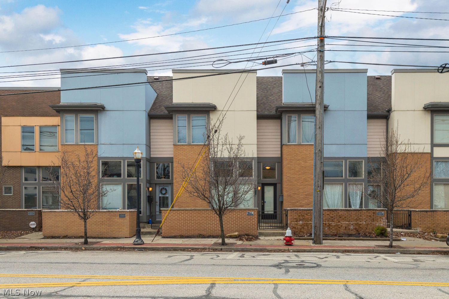 Lakewood OH, 12215 Detroit Avenue