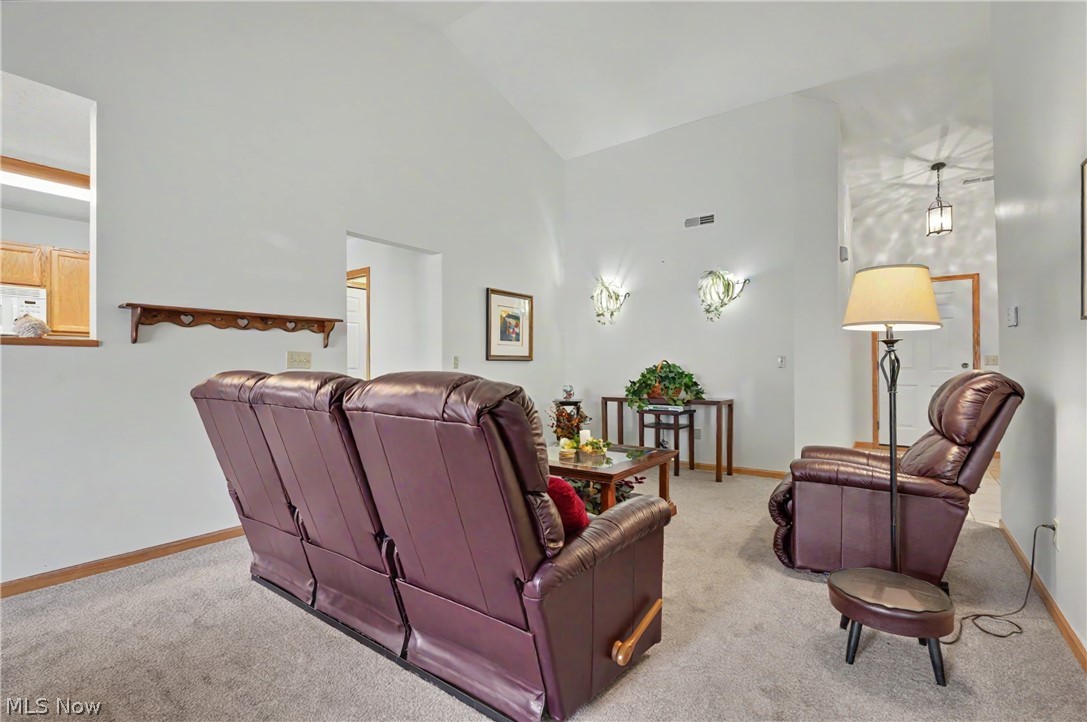3060 Somerset Drive Akron OH 44312