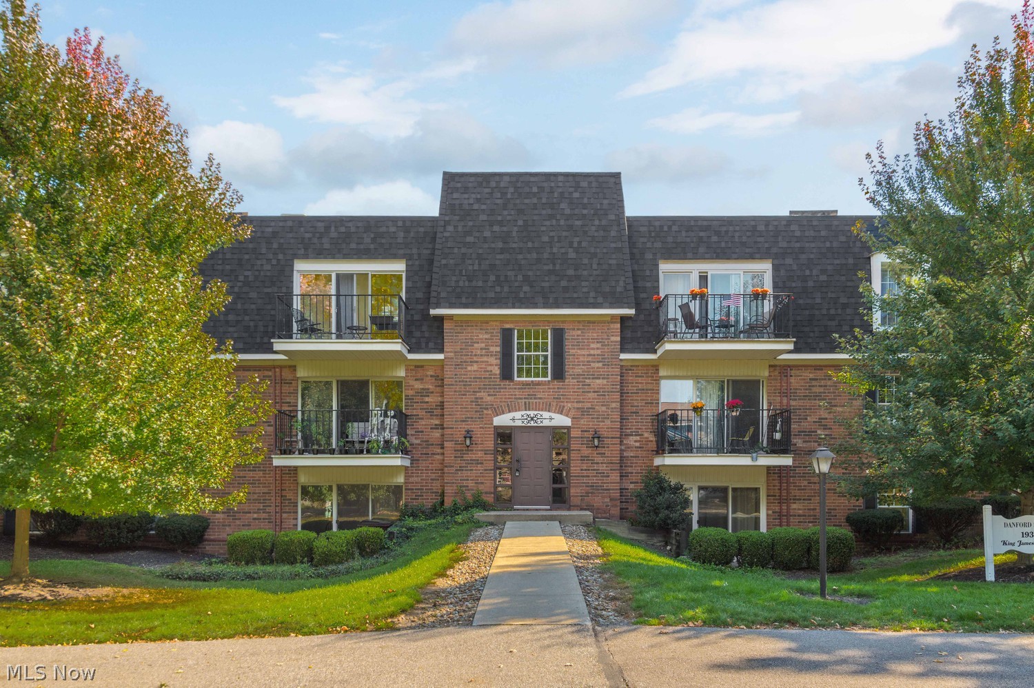1930 King James Parkway Westlake OH 44145