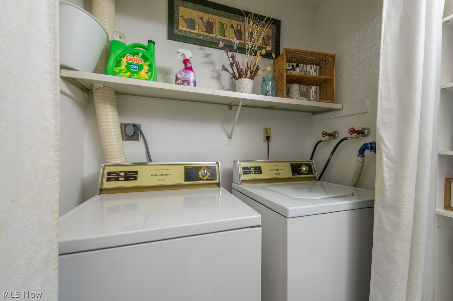 1930 King James Parkway Westlake OH 44145